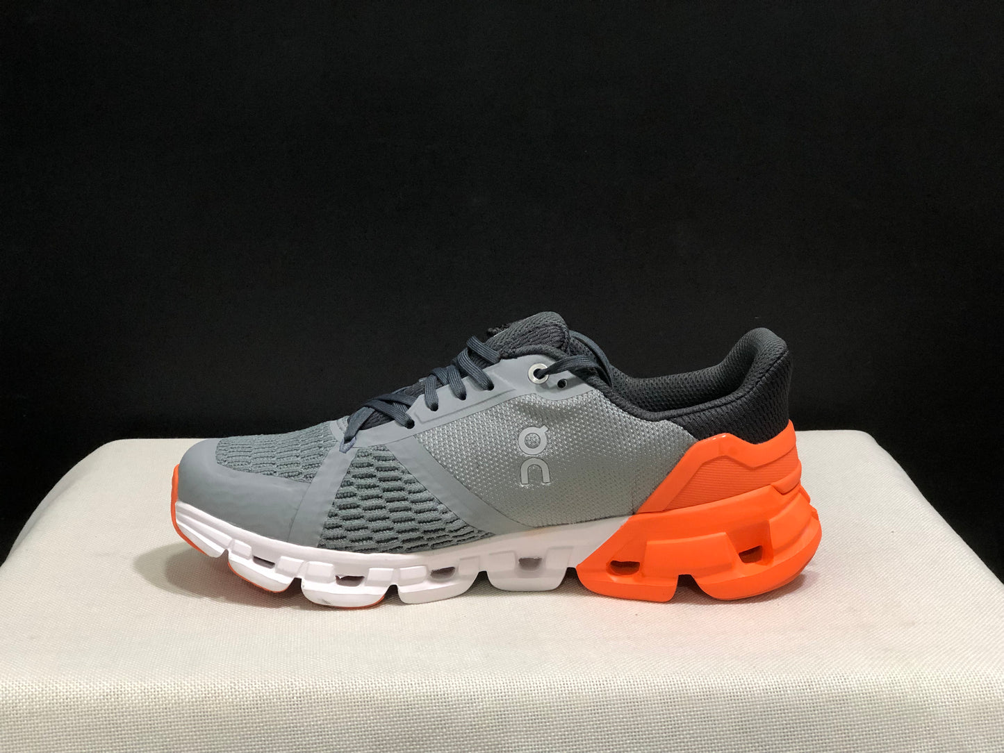On Running Cloudflyer Shock-Absorbing Running Shoes Grey/Orange