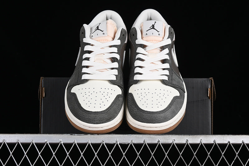 Nike Air Jordan 1 Low Snkrs Day Korea 2023 Brown Sole White Grey Sneakers