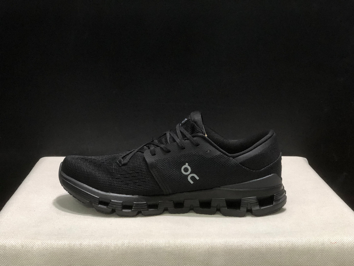 On Running Cloud X4 Comfortable Running Shoes All Black
