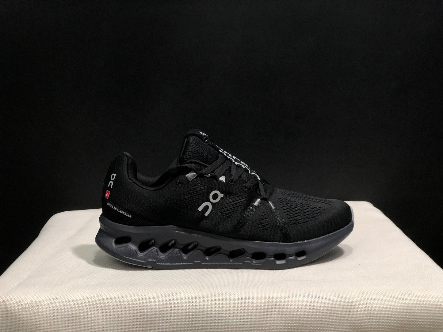 On Running Cloudsurfer Training Anti-Slip Running Shoes All Black