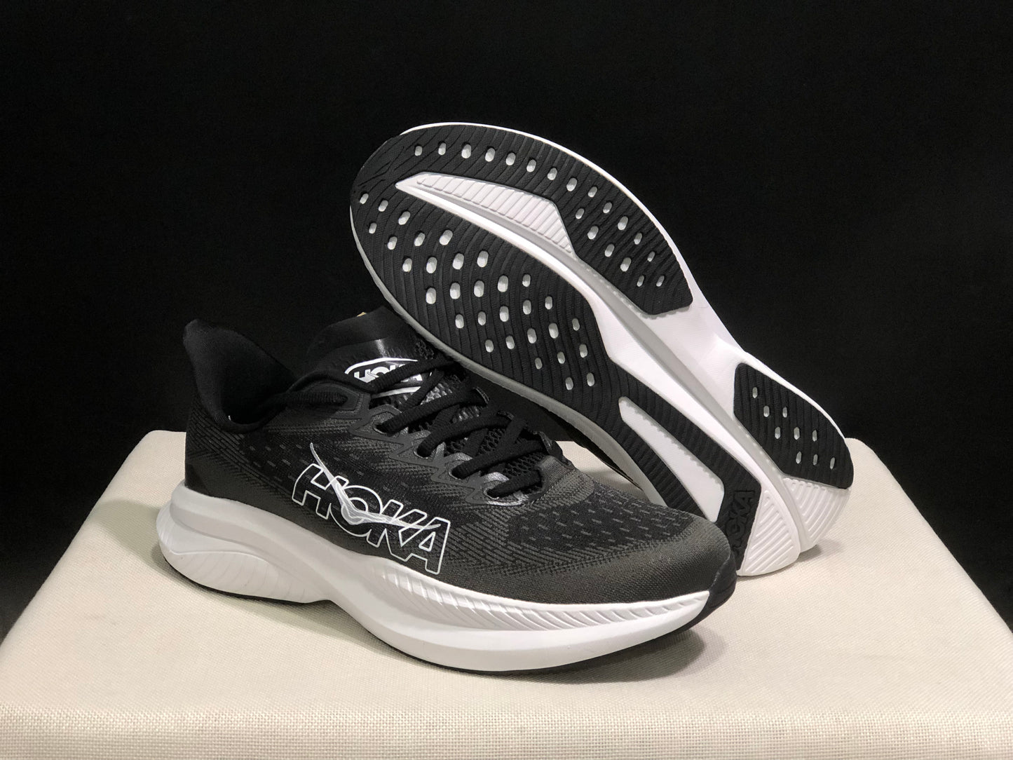 Hoka One One Mach 6 Wear-resistant Breathable Low-top Running Shoes Sneakers Black