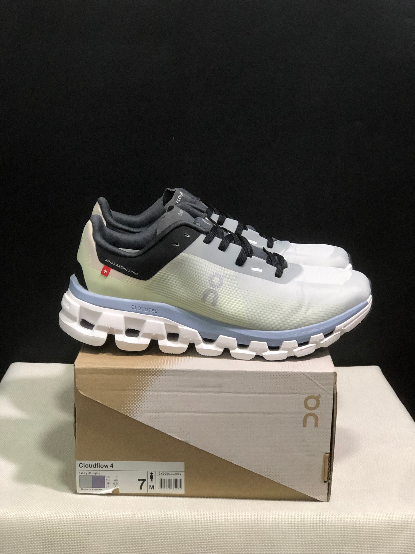 On Running Cloudflow 4 Shock-Absorbing And Wear-Resistant Running Shoes Fade/Wisteria