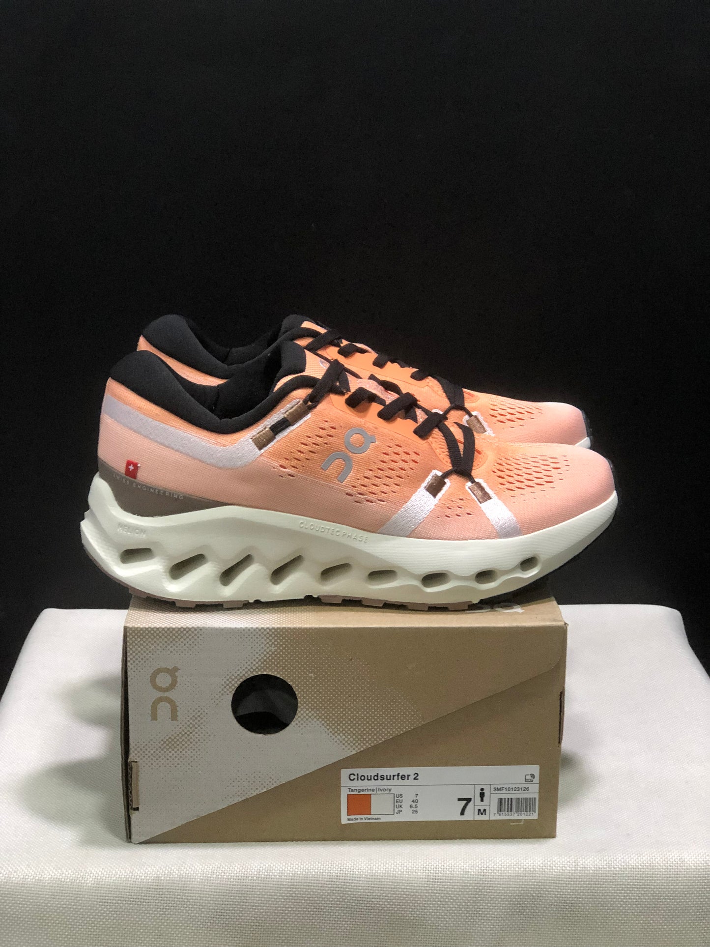 On Running Cloudsurfer 2 Casual Running Shoes Tangerine/Ivory