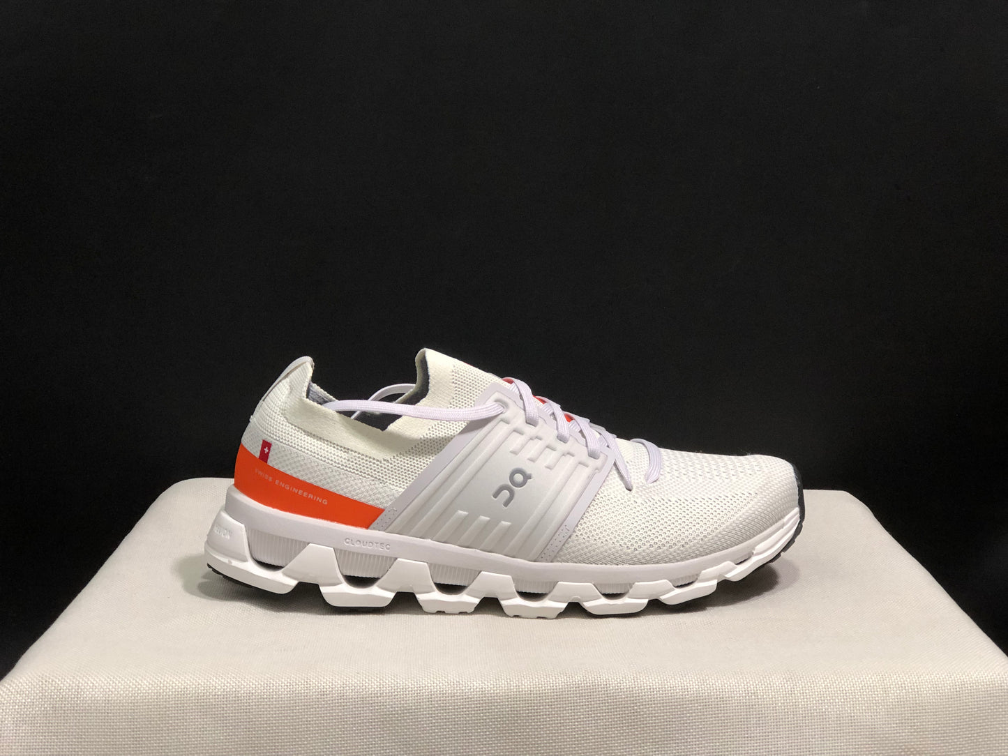On Running Cloudswift 3 Trendy And Comfortable Running Shoes Ivory/Orange