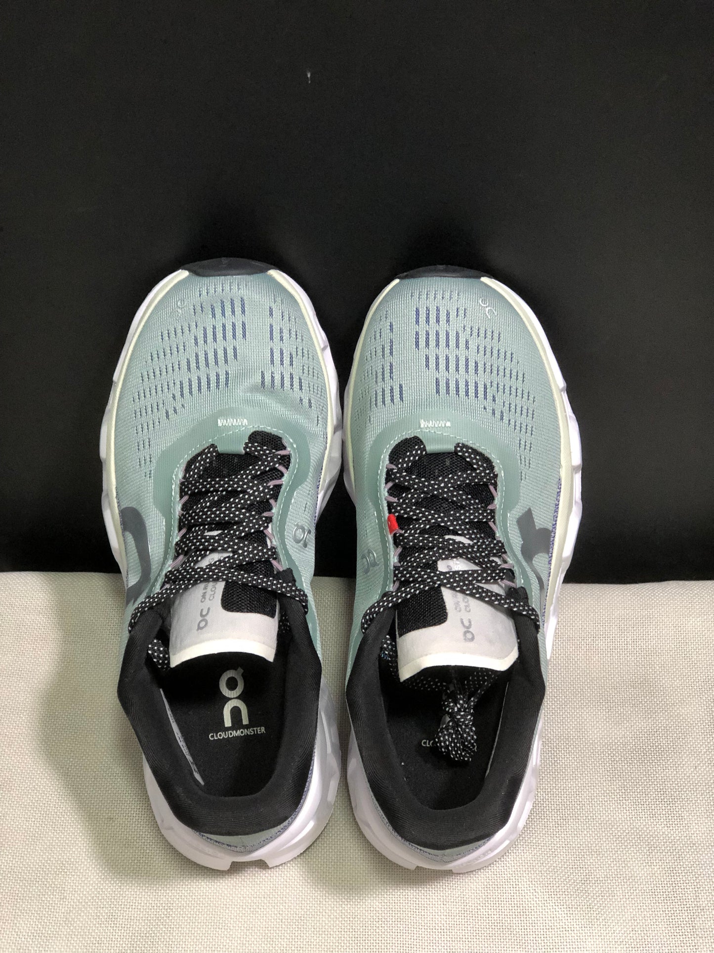 On Running Cloudmonster 2 Shock-Absorbing And Breathable Running Shoes Mineral/Aloe