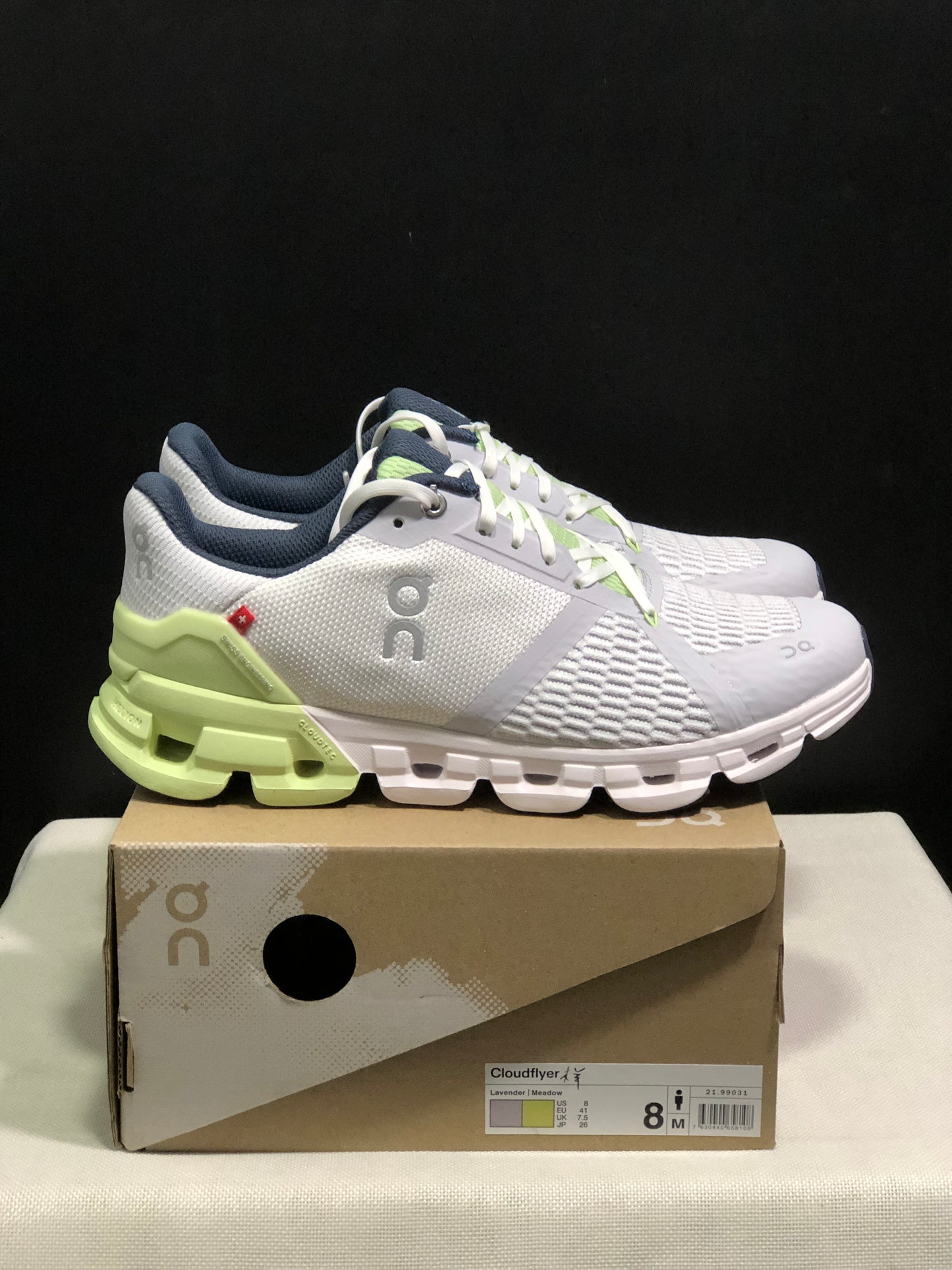 On Running Cloudflyer Shock-Absorbing Running Shoes Grayish-White/Light Green