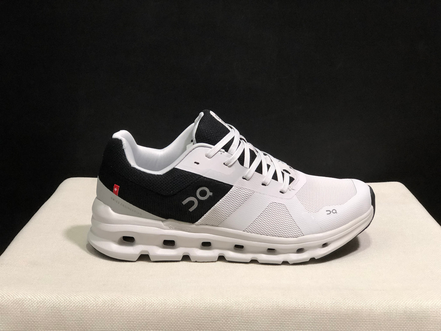 On Running Cloudrunner Anti-Slip Sports Running Shoes Light Grey/Black