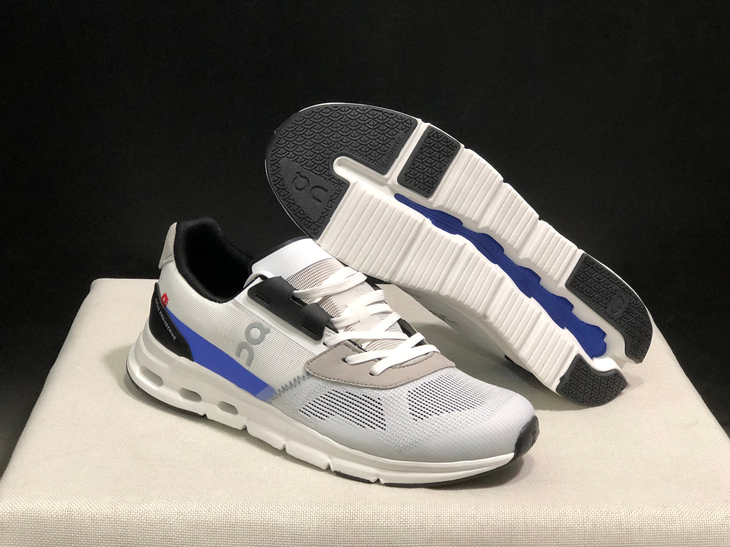 On Running Cloudrift Comfortable And Versatile Sports Casual Shoes Light Grey