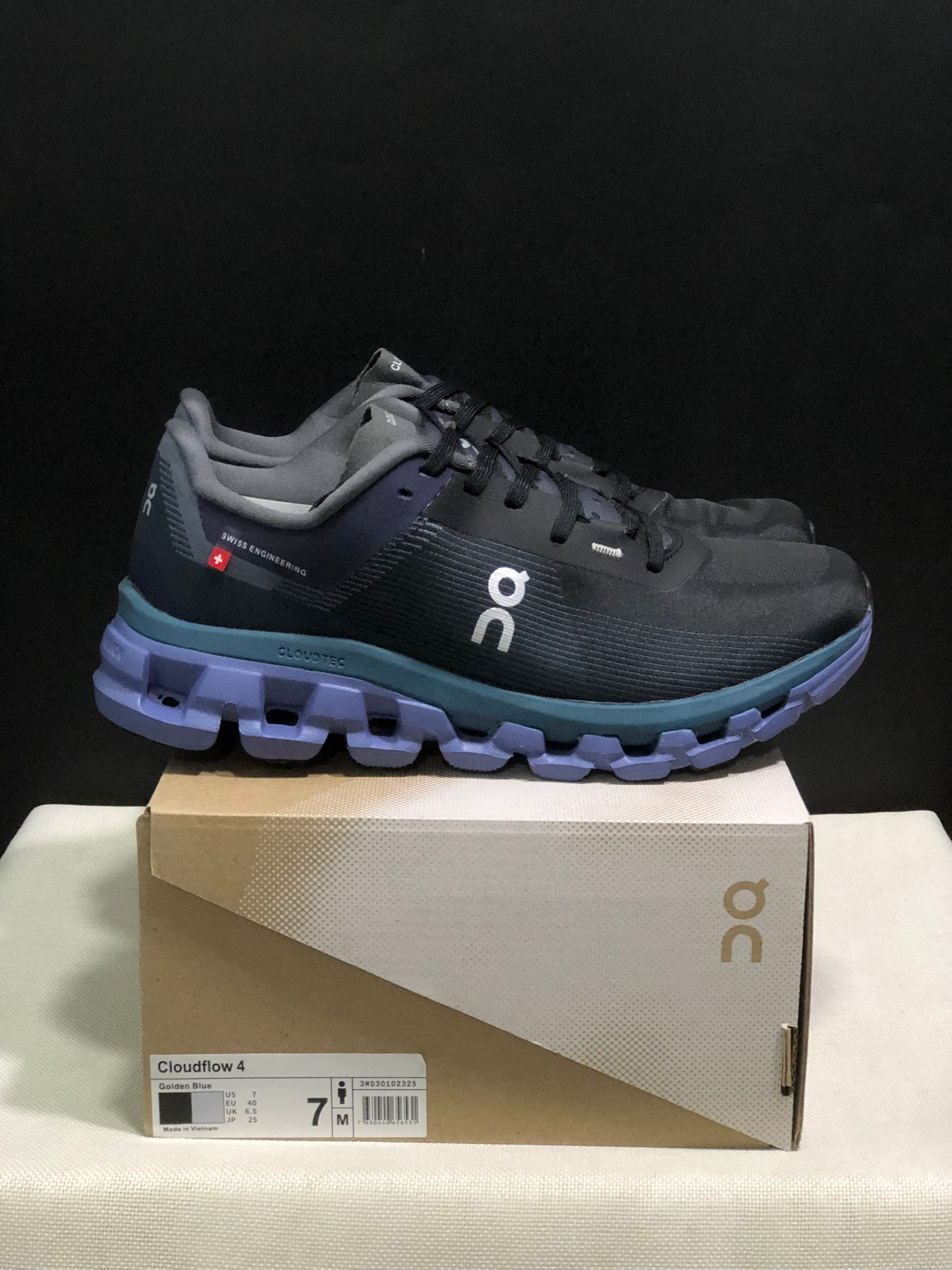 On Running Cloudflow 4 Shock-Absorbing And Wear-Resistant Running Shoes Black/Storm