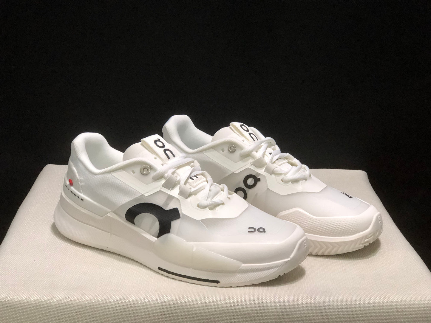 On Running The Roger Pro 2 Breathable Mesh Training Running Shoes White