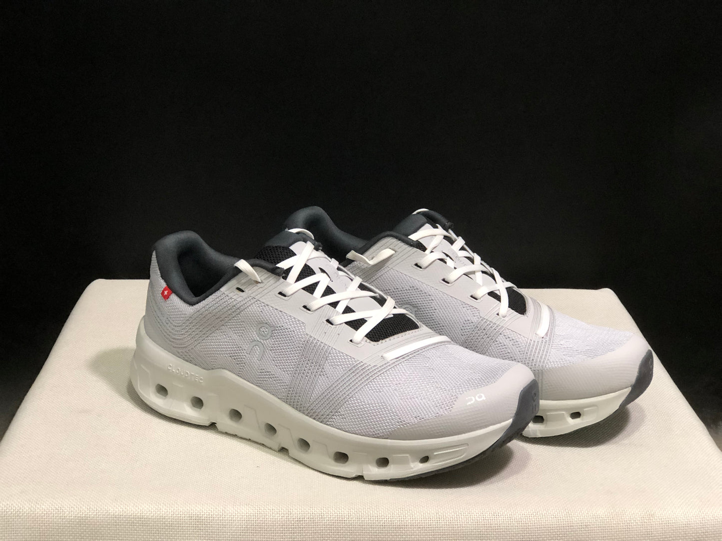 On Running Cloudgo Comfortable And Lightweight Running Shoes White/Glacier