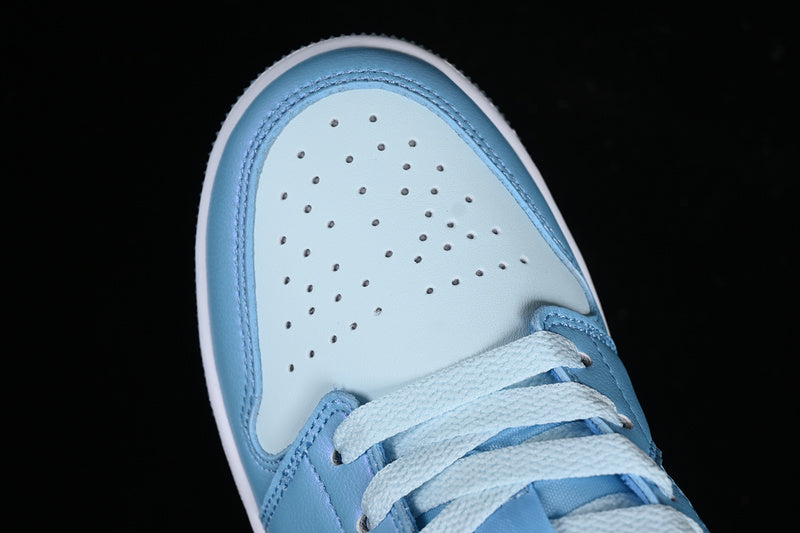 Nike Air Jordan 1 Low Aquarius Blue GlacierL Blue Hyper Violet Sneakers