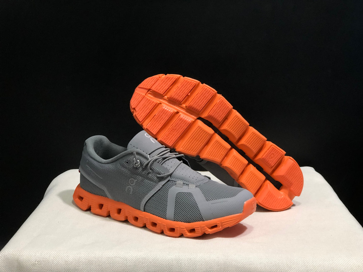 On Running Cloud 5 Lightweight Running Shoes Grey/Orange