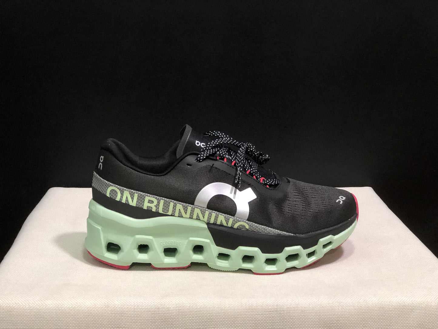 On Running Cloudmonster 2 Shock-Absorbing And Breathable Running Shoes Black/Pale Green