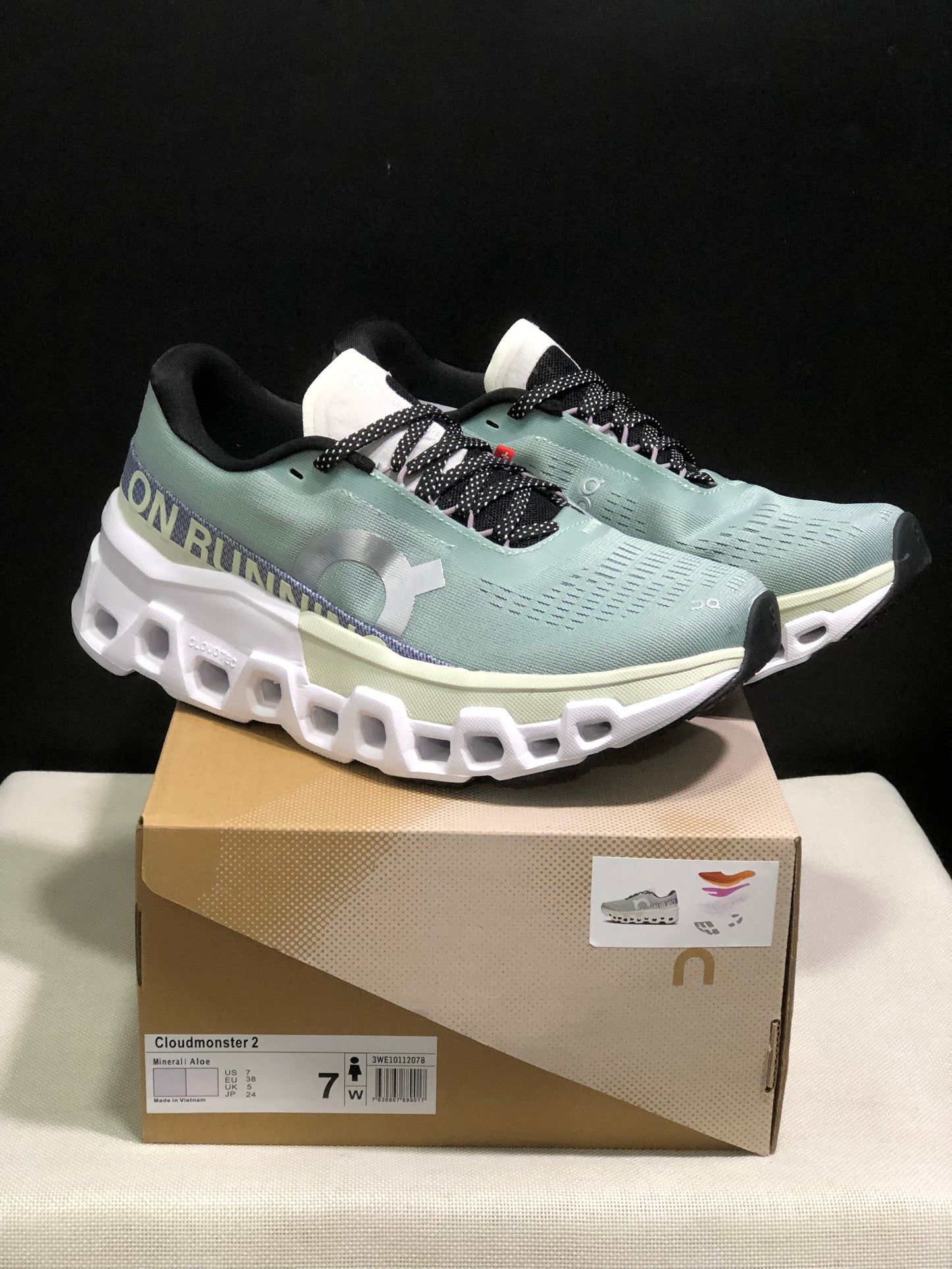 On Running Cloudmonster 2 Shock-Absorbing And Breathable Running Shoes Mineral/Aloe