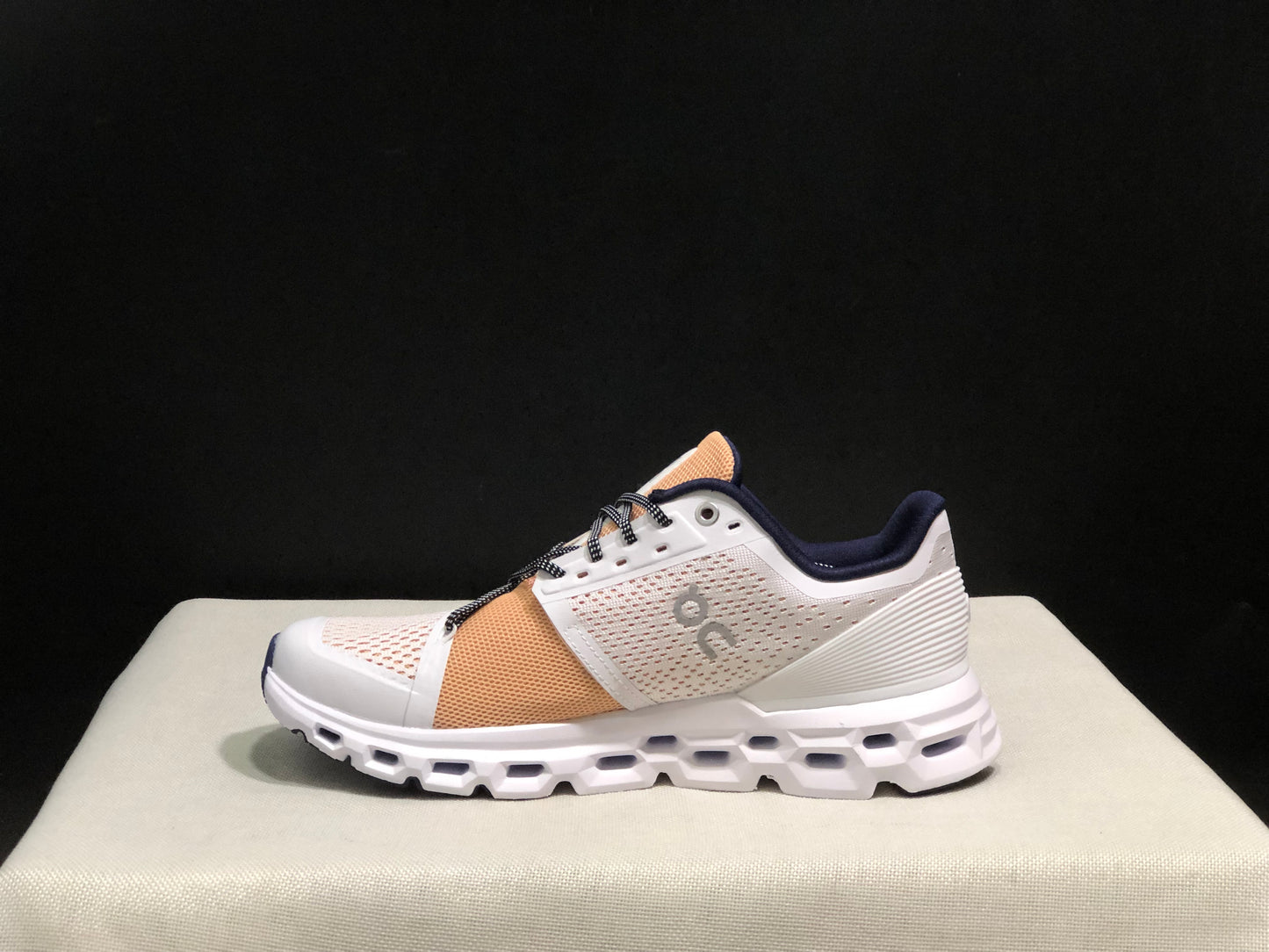On Running Cloudstratus Shock-Absorbing And Breathable Running Shoes Almond/Orange