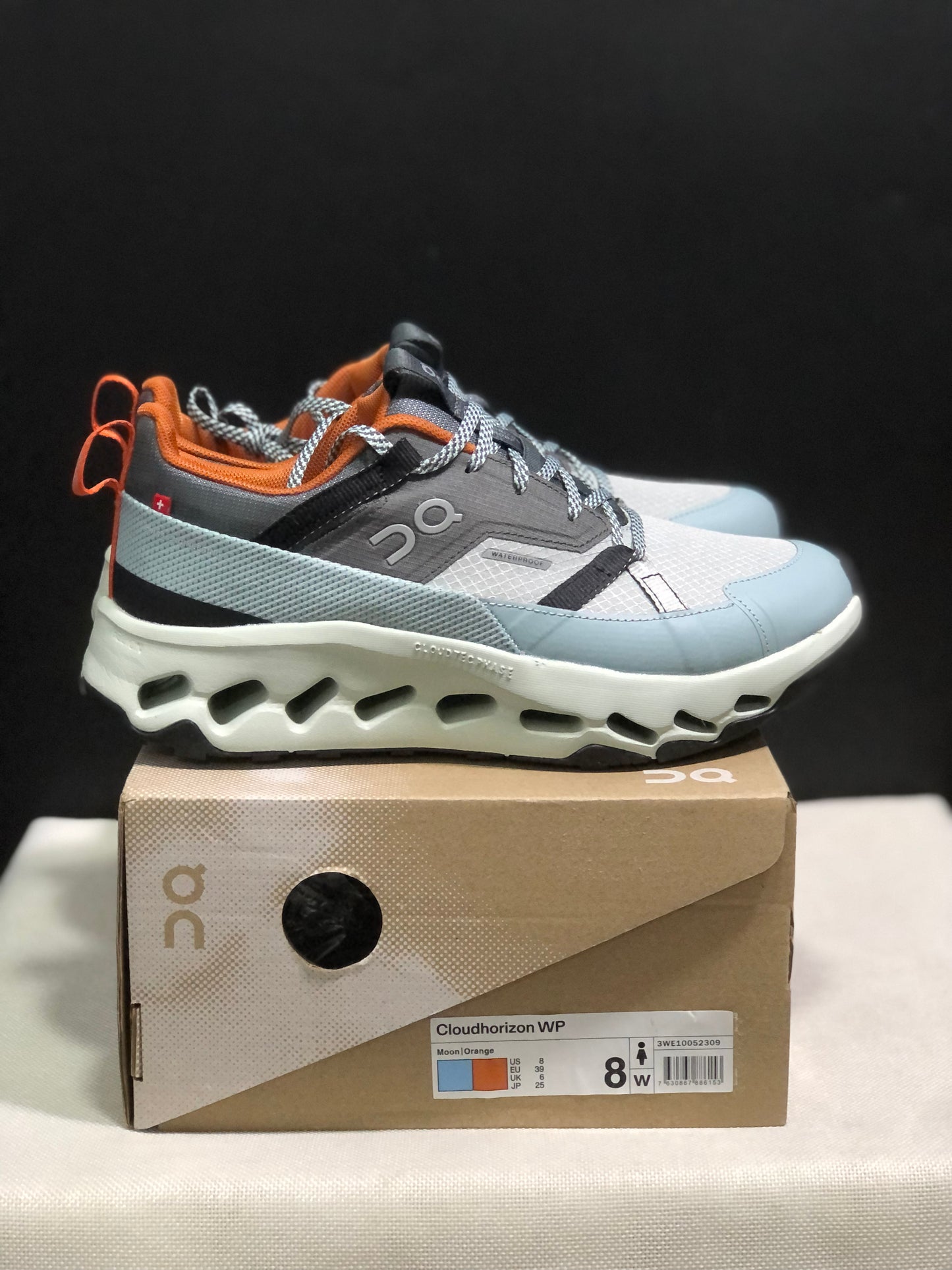 On Running Cloudhorizon Comfortable Hiking Shoes Moon/Orange