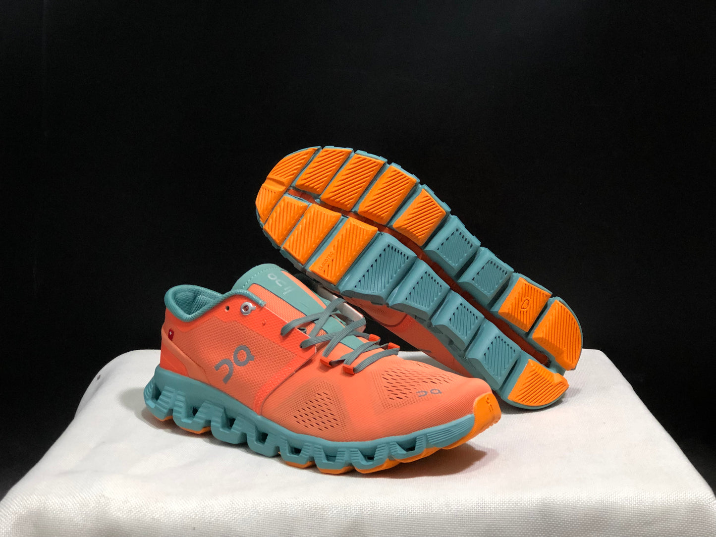 On Running Cloud X Lightweight Running Shoes Sea Green/Orange