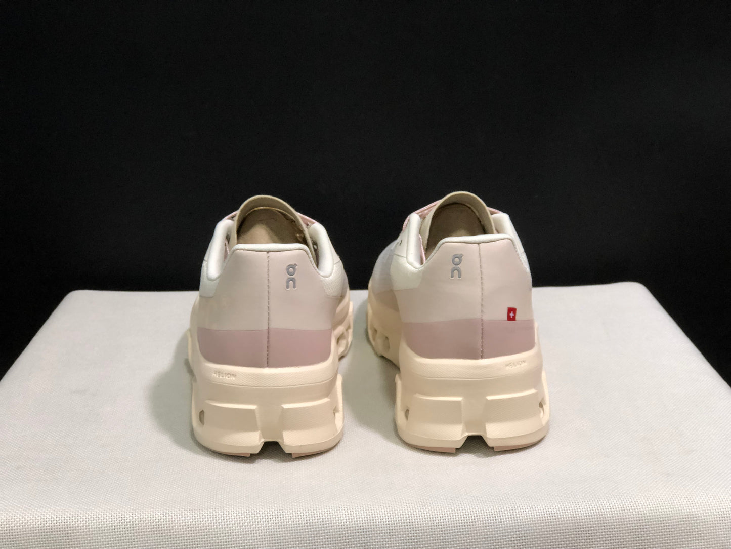 On Running Cloudmonster CNY Shock-Absorbing And Anti-Slip Sports Shoes Moonlight/pink