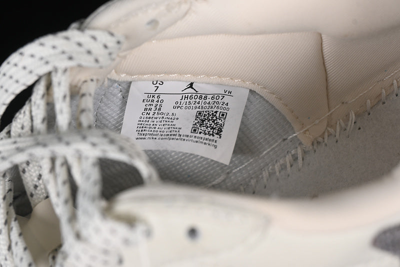 Nike Air Jordan 1 Low Supreme Travis Scott Fragment Design OG SP Grey White Sneakers