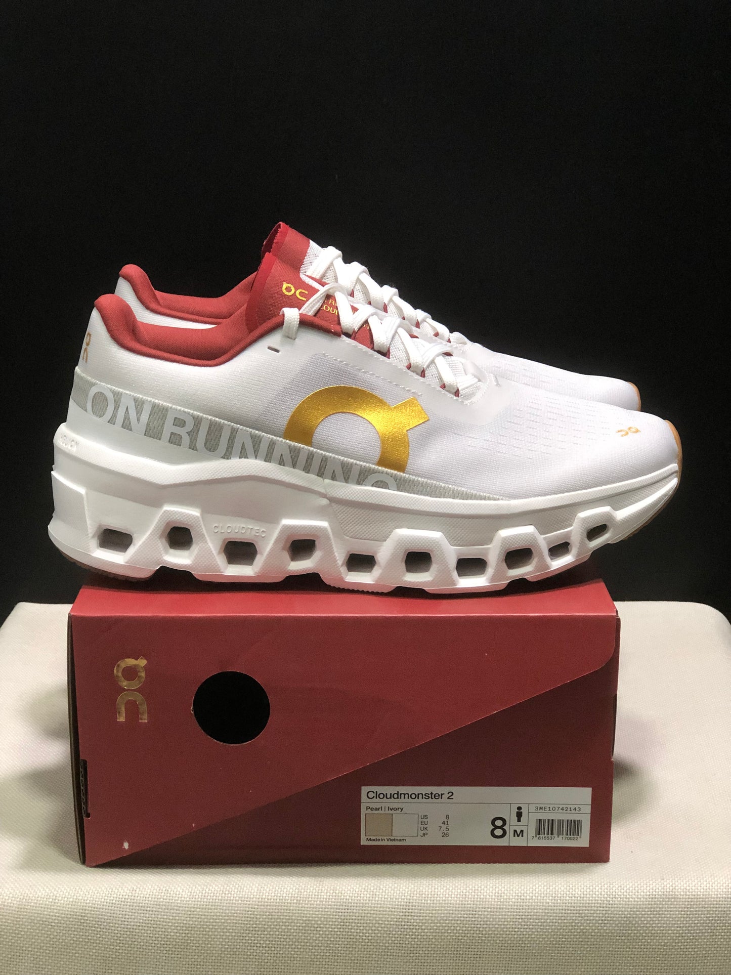 On Running Cloudmonster 2 Shock-Absorbing And Breathable Running Shoes Ivory White/Red