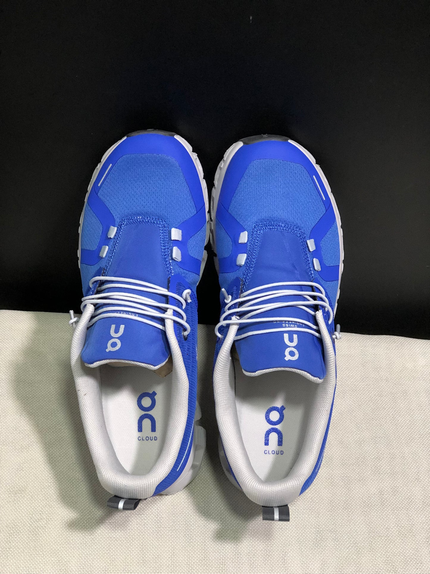 On Running Cloud 5 Lightweight Running Shoes Sapphire Blue