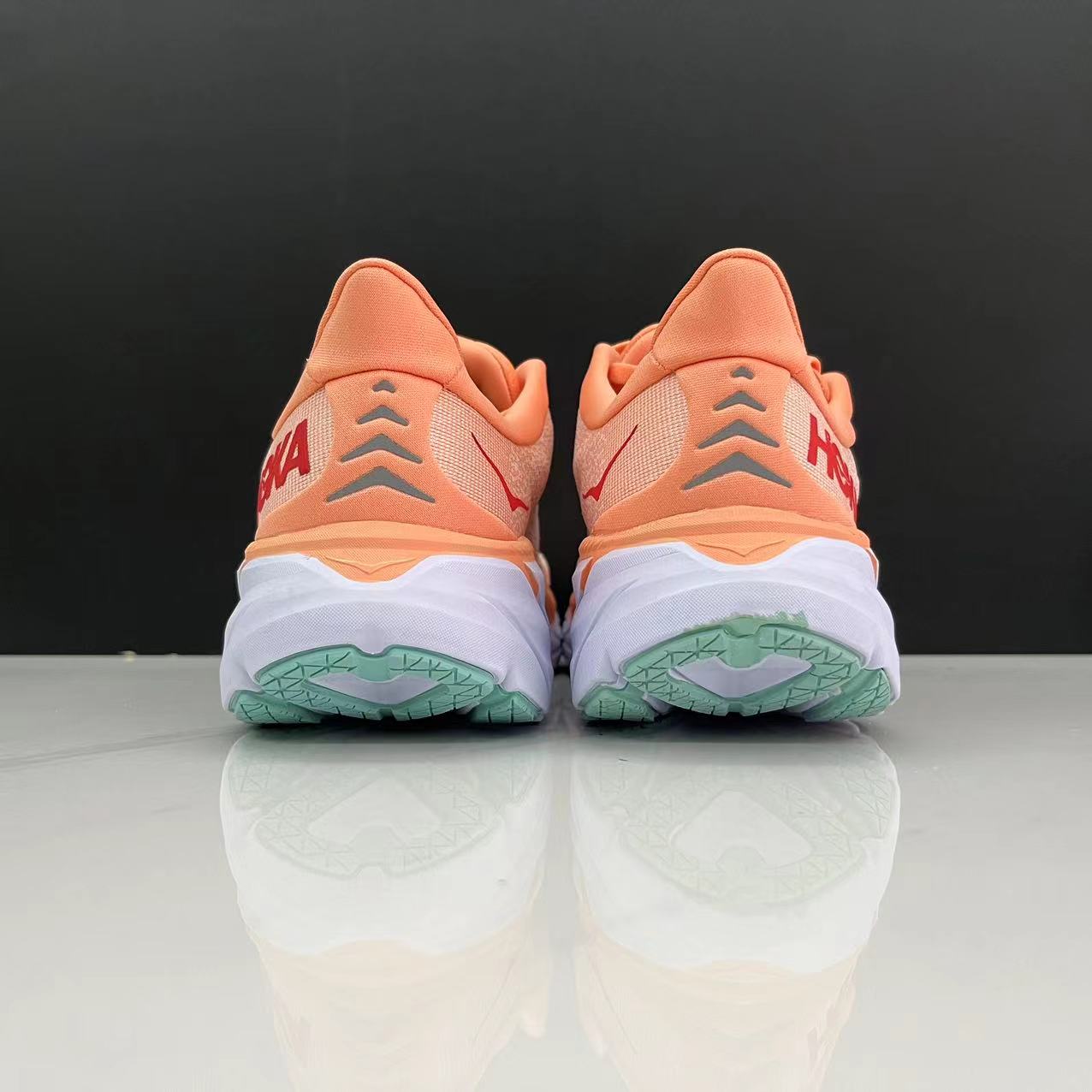 Hoka One One Clifton 8 Women's Fashion Shoes Shock-absorbing Sneakers Light Orange