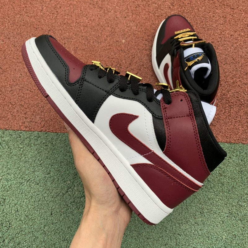 Nike Air Jordan 1 Mid SE Gold Pendants Beetroot/Black/White Sneakers