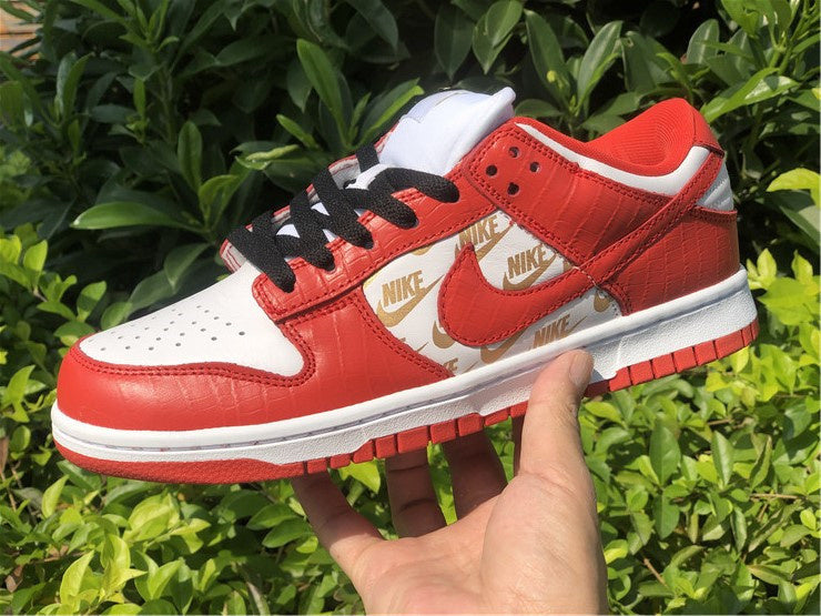 Nike SB Low Dunk Supreme Red White Sneakers Nike Joint Edition