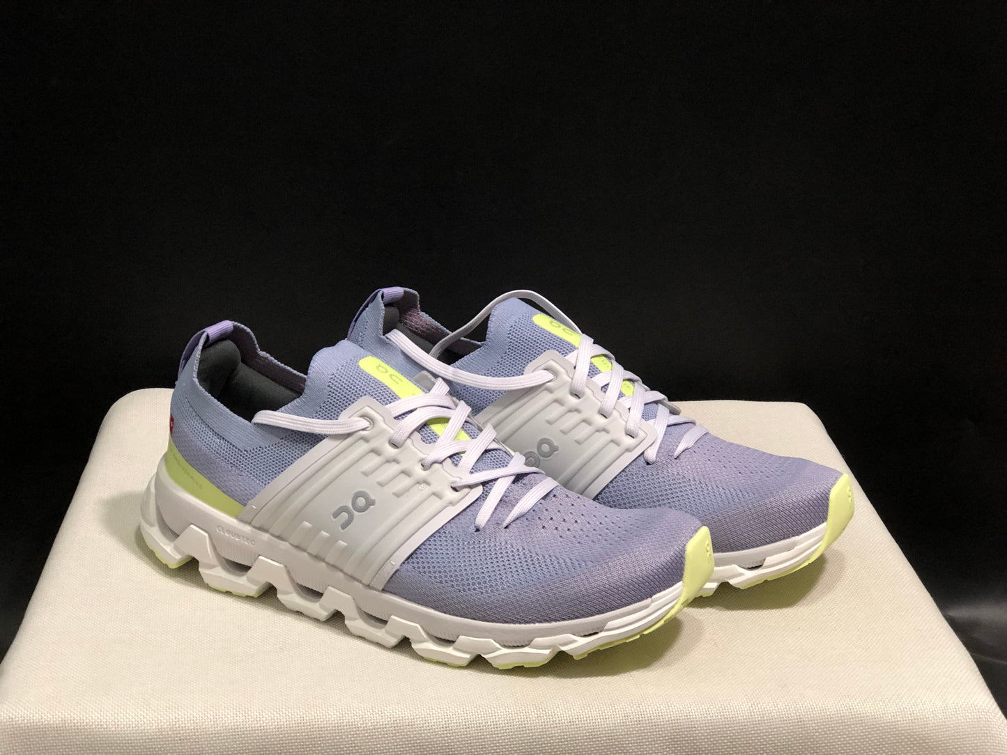 On Running Cloudswift 3 Trendy And Comfortable Running Shoes Light Purple/Hay