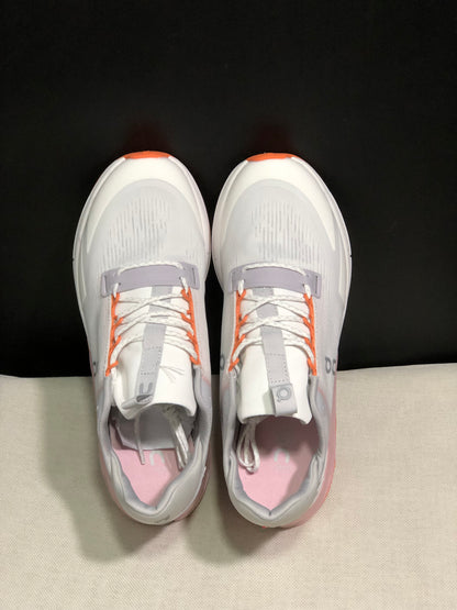 On Running Cloudnova Flux Comfortable Running Shoes White/Pink