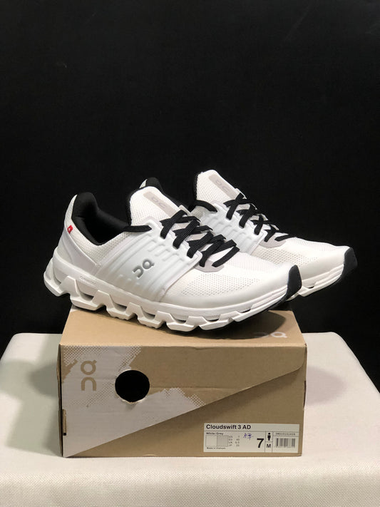 On Running Cloudswift 3 Trendy And Comfortable Running Shoes White/Black