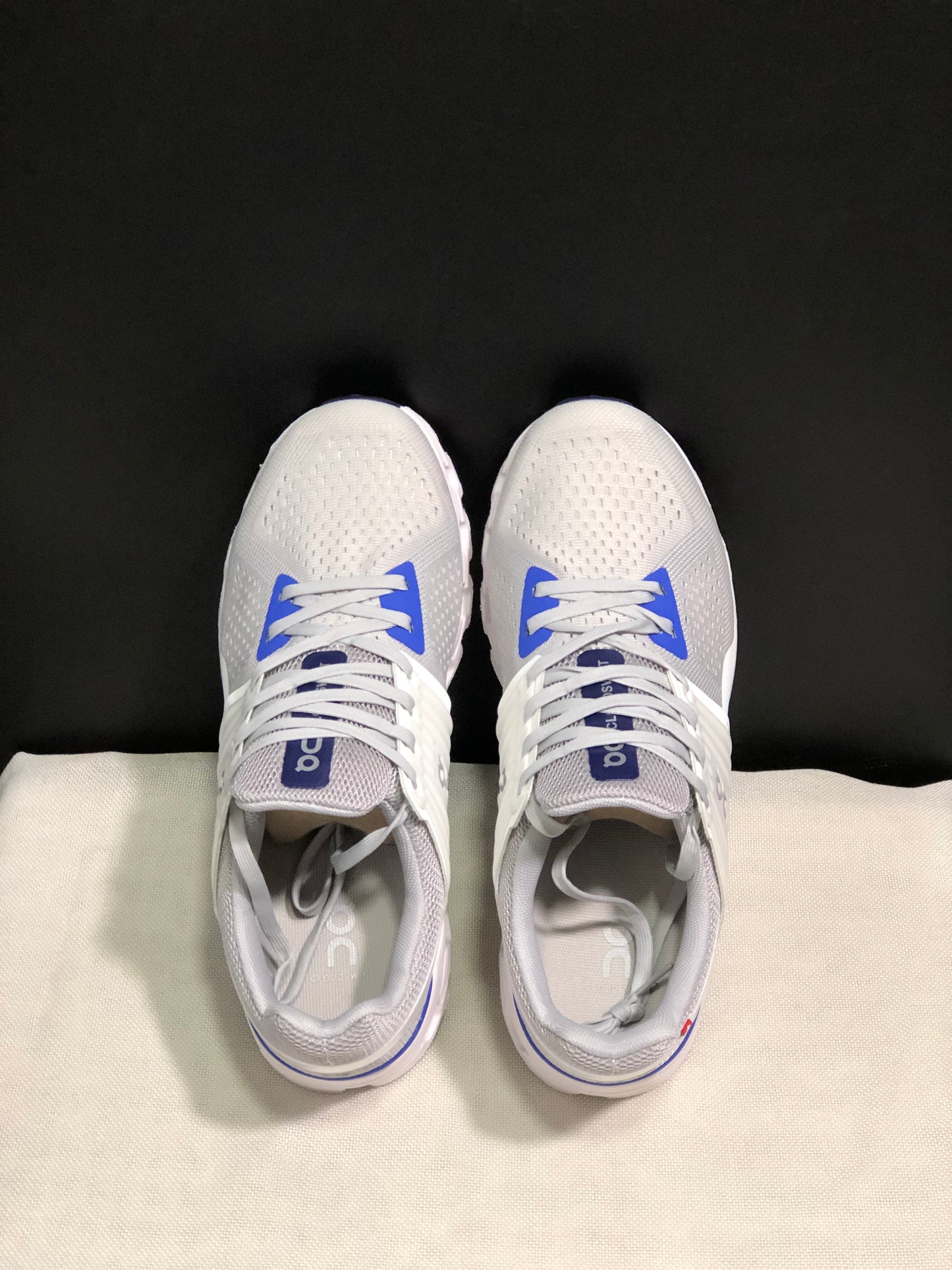 On Running Cloudswift Cushioning Running Shoes Light Grey/Ivory