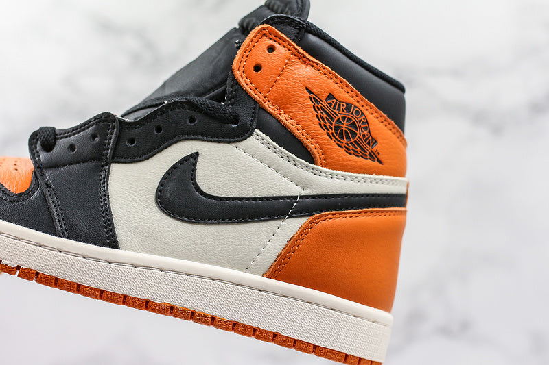 Nike Air Jordan 1 Retro High OG Taxi Yellow Toe Sneakers