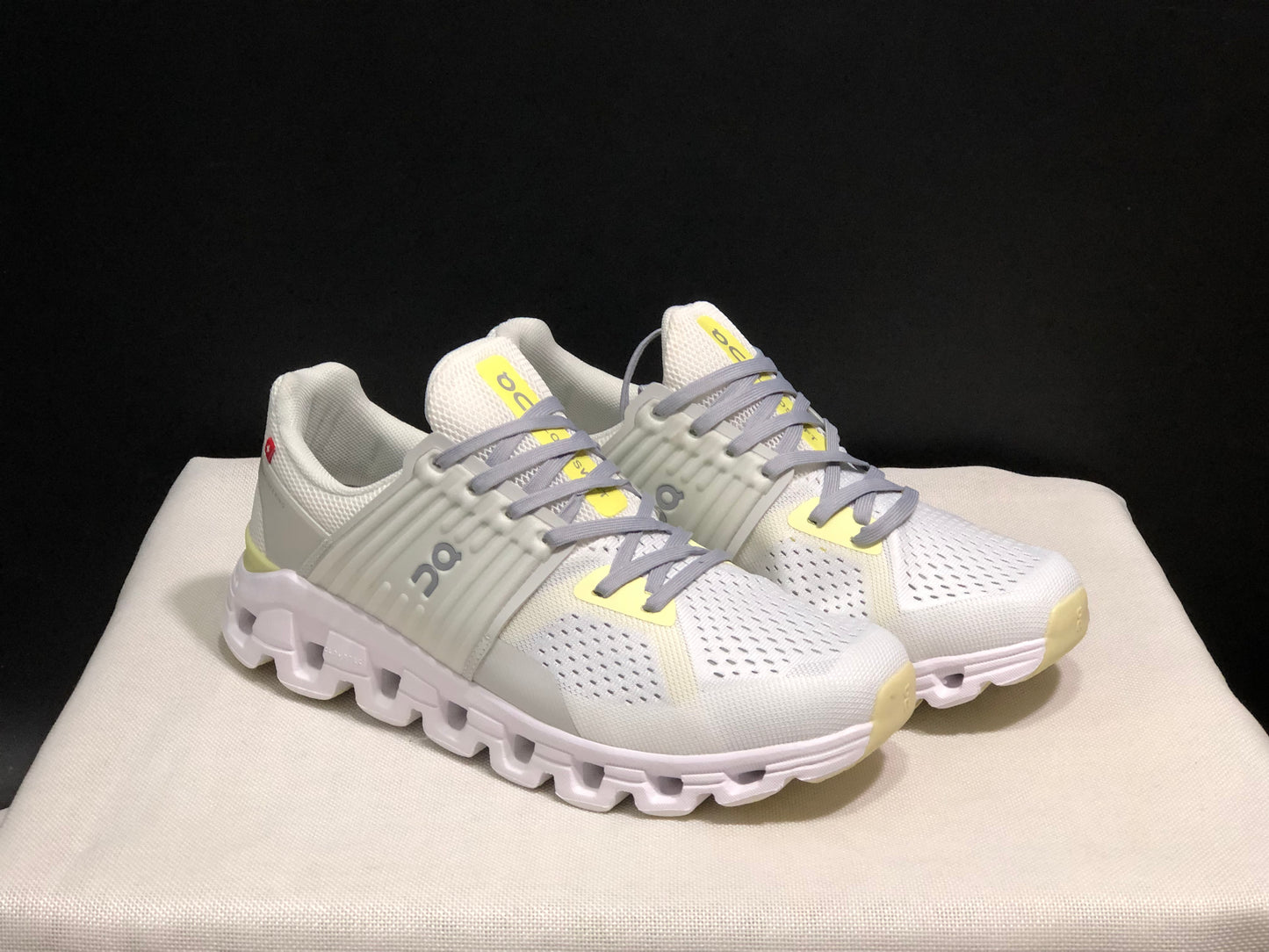 On Running Cloudswift Cushioning Running Shoes Ivory White/Milky Yellow
