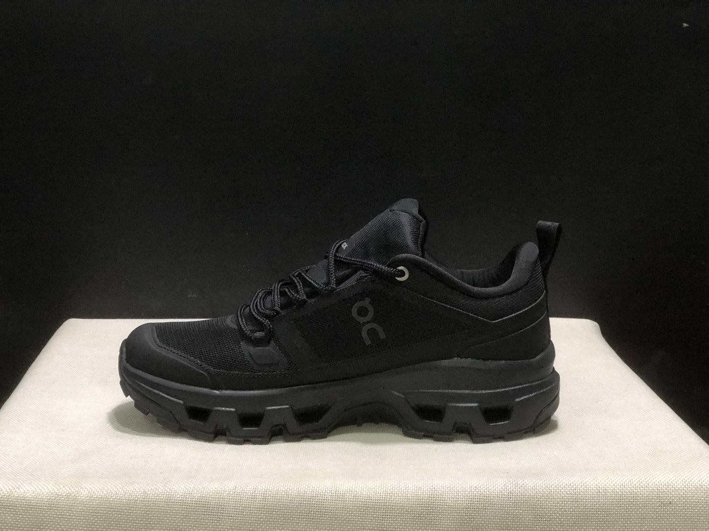 On Running Cloudrock Low WP Hiking Outdoor Shoes All Black