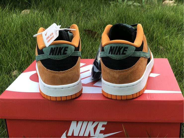 Nike Dunk SP Retro 2020 Low Ceramic Orange Sneakers