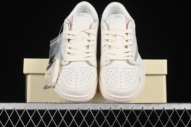 Nike Air Jordan 1 Low Supreme Travis Scott Fragment Design OG SP Light Gray Label White Sneakers