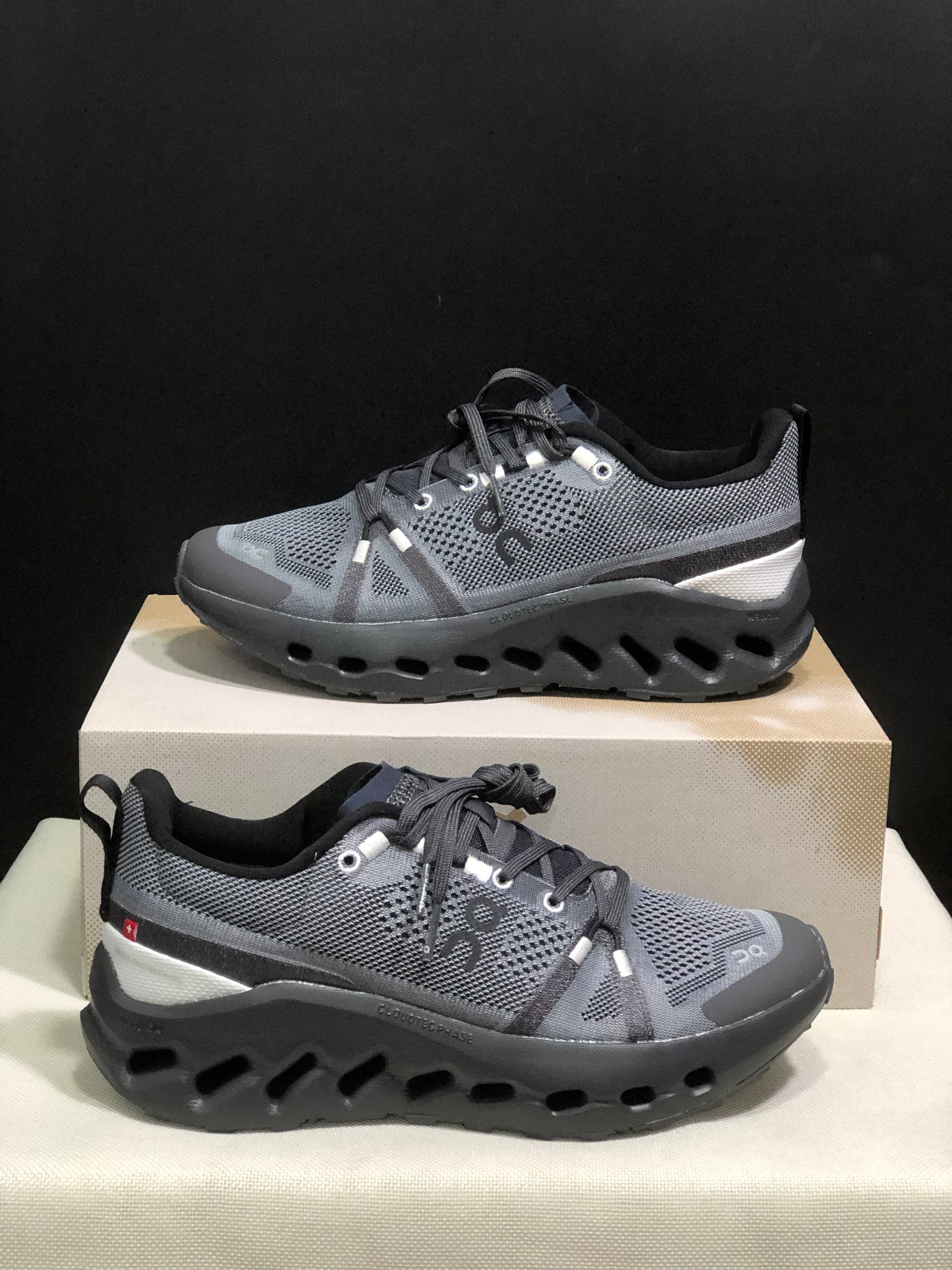 On Running Cloudsurfer Trail Waterproof Comfortable And Breathable Running Shoes Eclipse/Black
