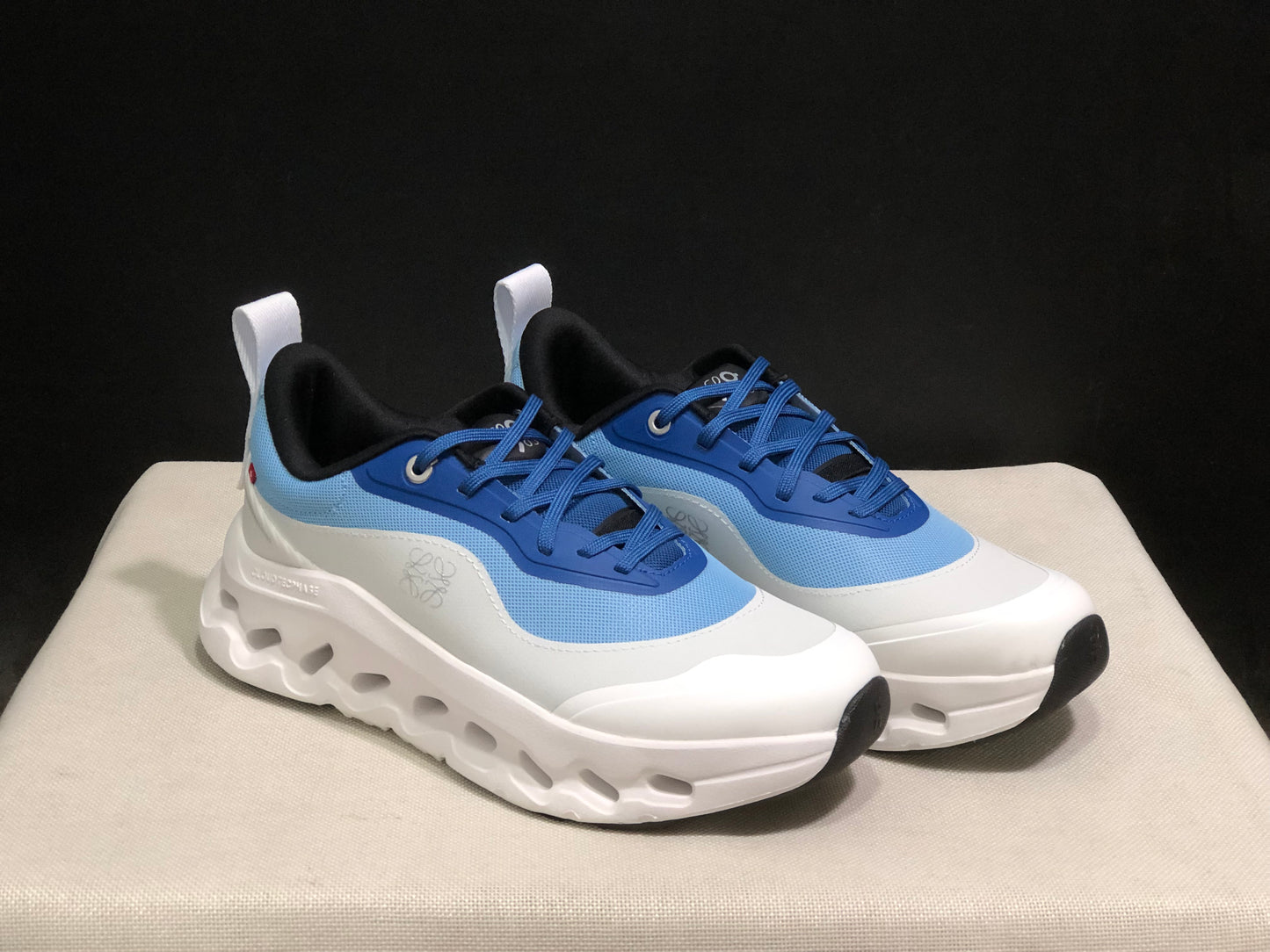 LOEWE x On Running Cloudtilt 2.0 Casual Sports Shoes Lake Blue