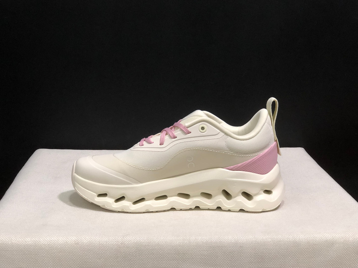 LOEWE x On Running Cloudtilt 2.0 Casual Sports Shoes Rice Yellow/Pink