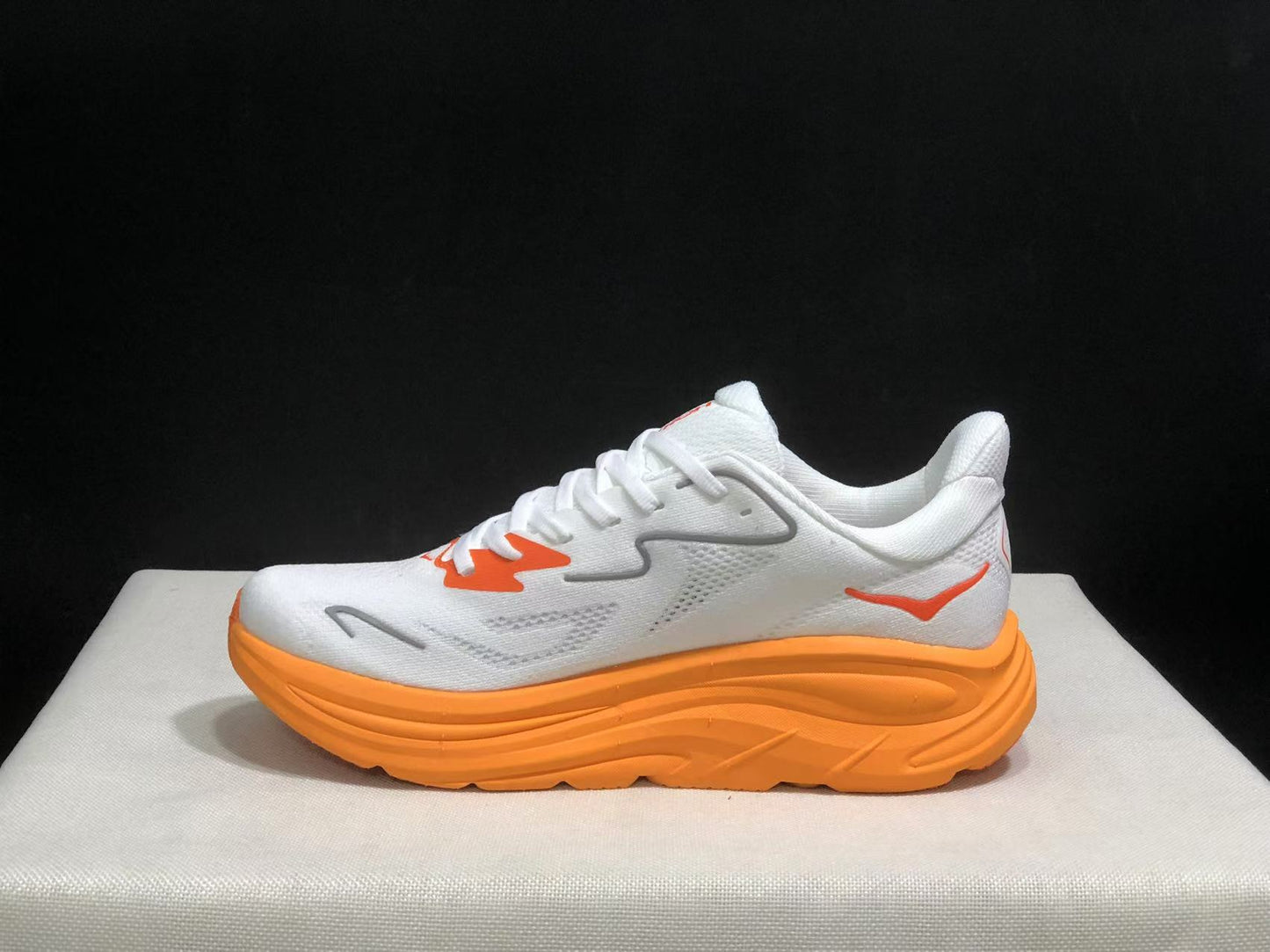 Hoka One One Clifton 10 Fashion Shoes Sneakers White/Orange