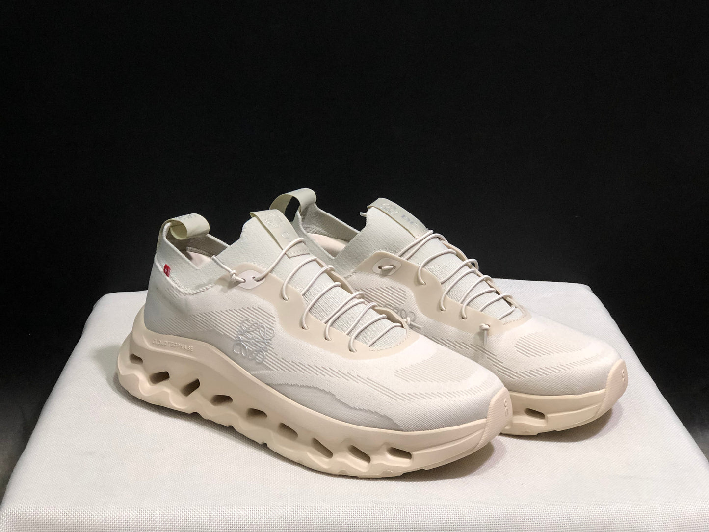 LOEWE x On Running Cloudtilt Running Shoes Co-Signed Edition Ivory White