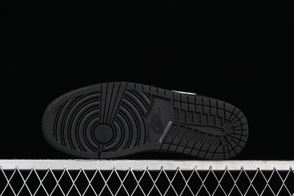 Nike Air Jordan 1 Low Black Cat Pure Black Sneakers