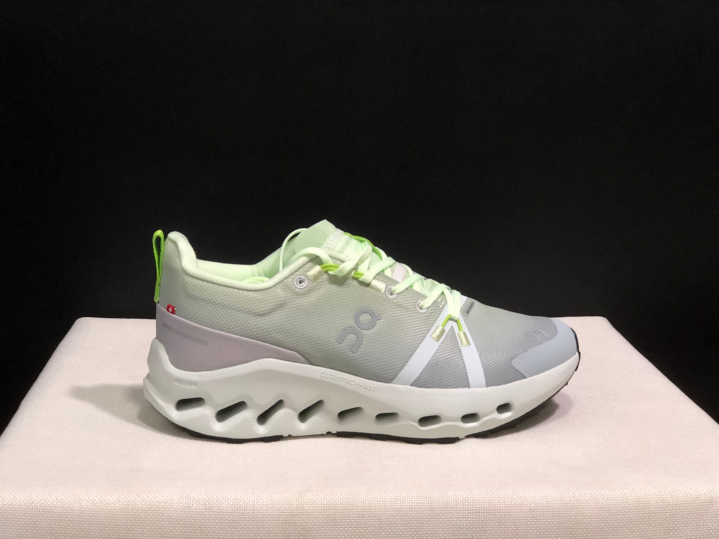 On Running Cloudsurfer Trail Waterproof Comfortable And Breathable Running Shoes Lima/Mineral