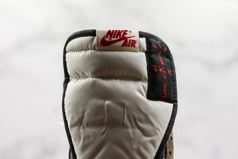 Nike Air Jordan 1 Retro High OG Travis Scott Dark Mocha Sneakers