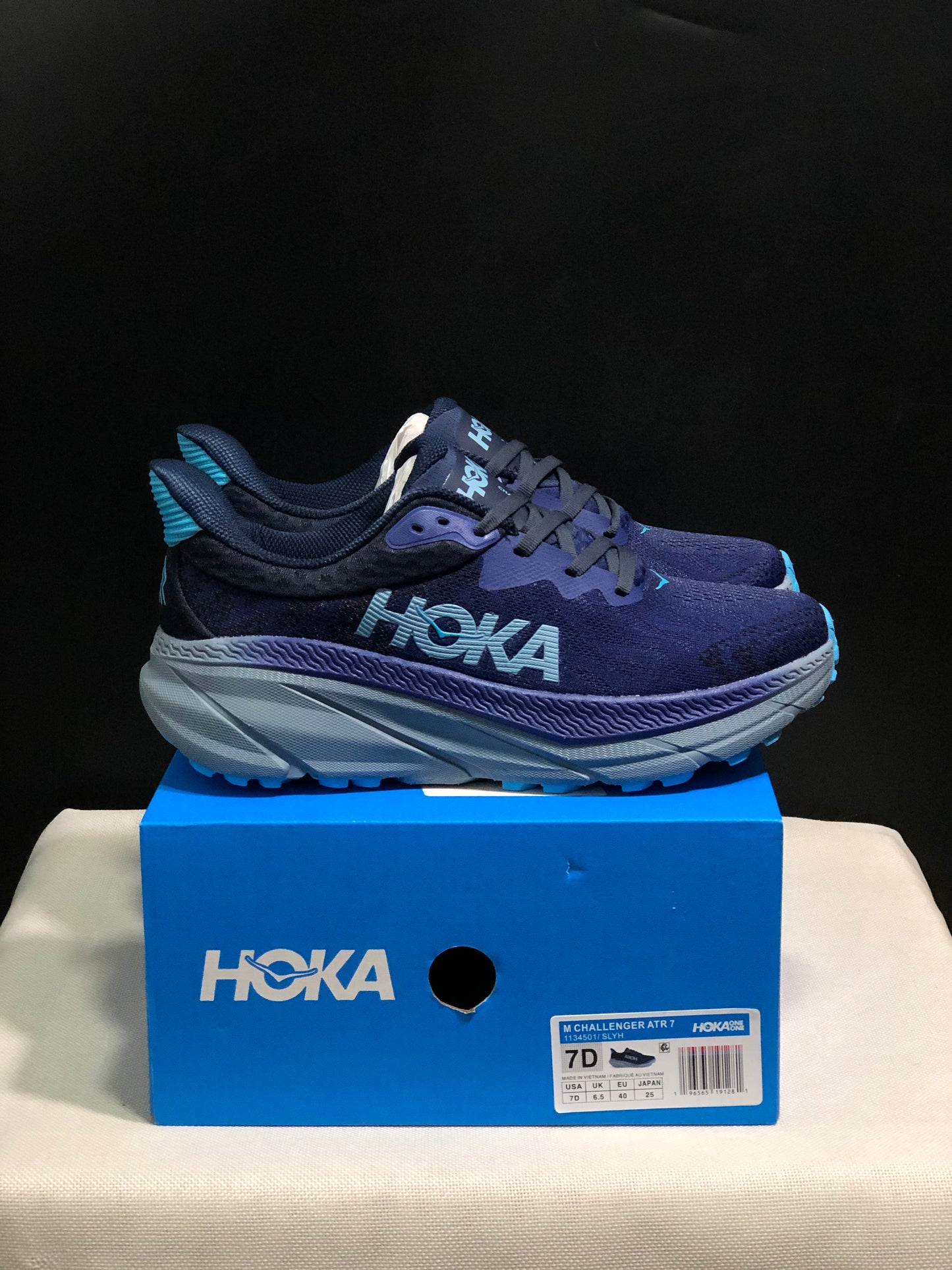 Hoka One One Challenger 7 Shock-absorbing Breathable Running Shoes Navy Sneakers