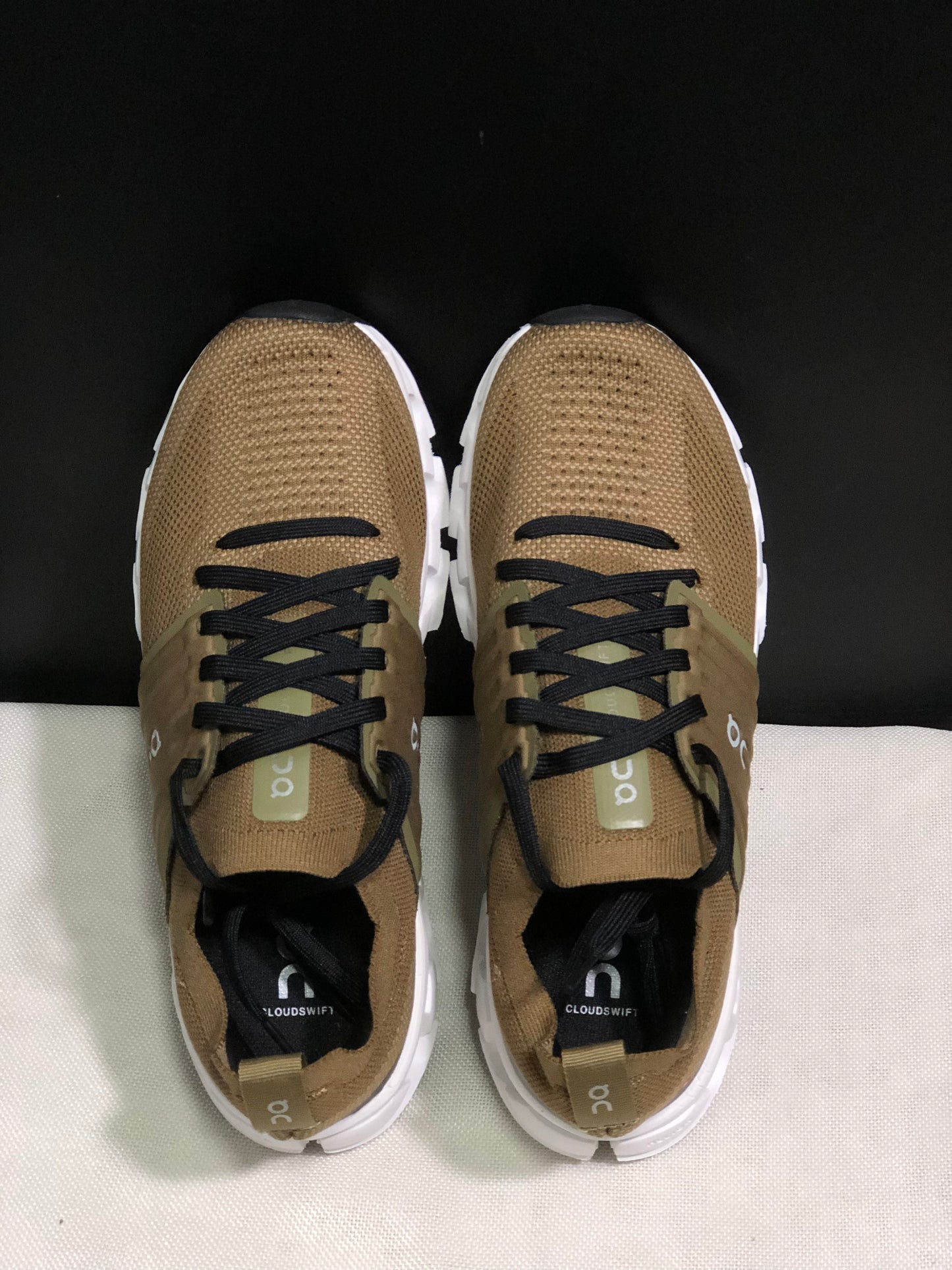 On Running Cloudswift 3 Trendy And Comfortable Running Shoes Brown