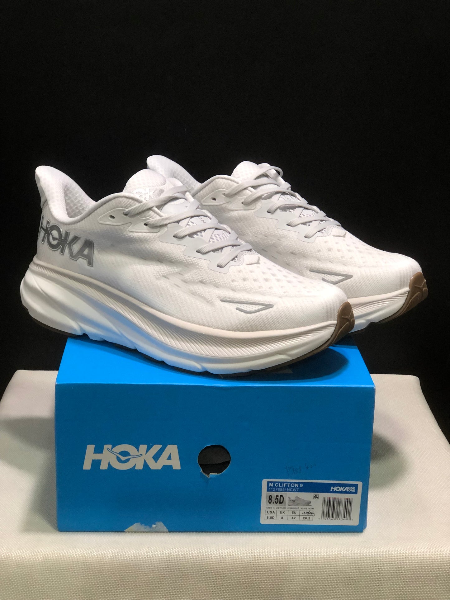 Hoka One One Clifton 9 Running Shoes White Athletic Shoes Sneakers