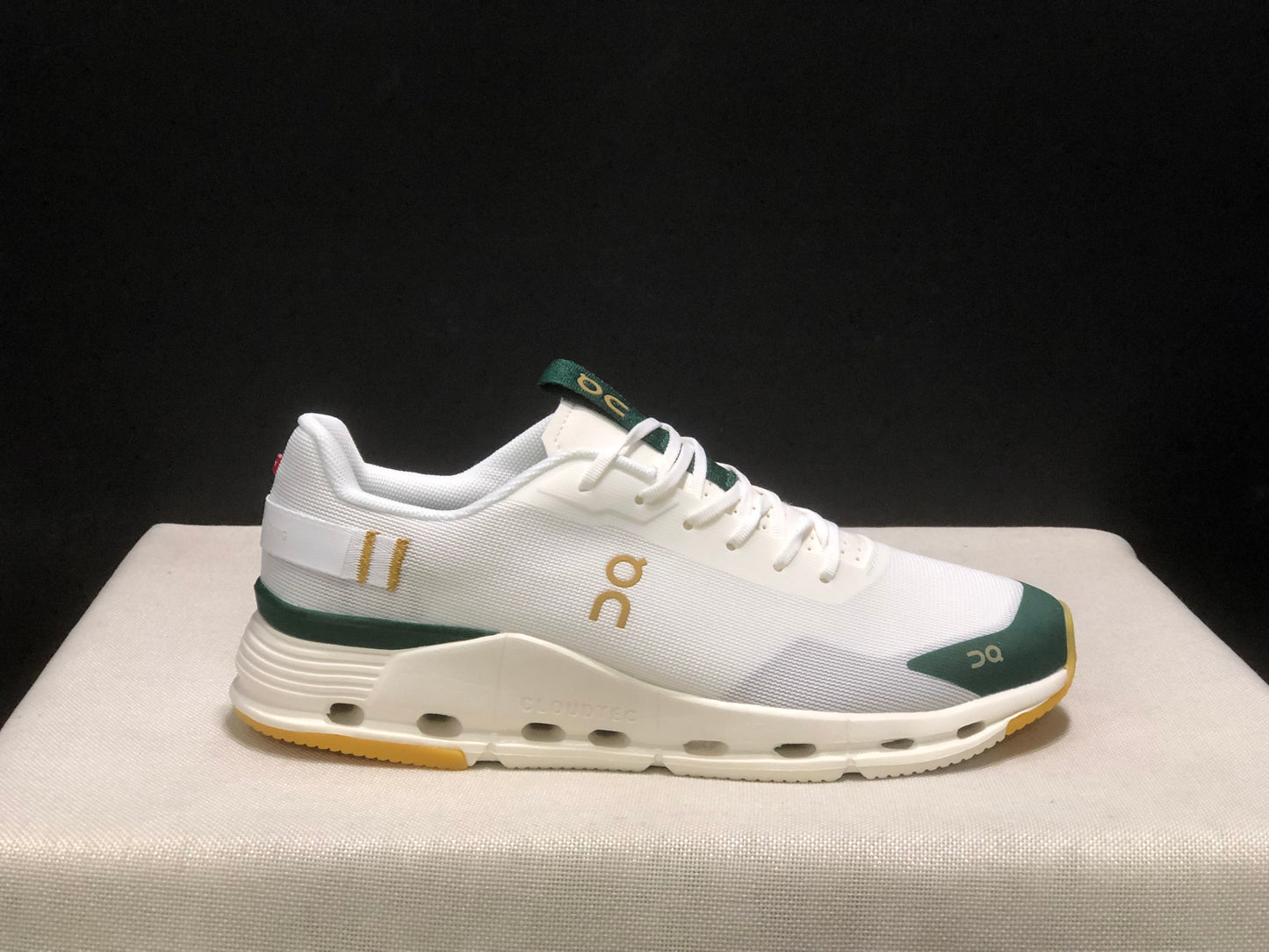 On Running Cloudnova Form 2 Fashionable Casual Running Shoes White/Green